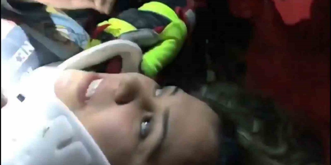Depremden 24 saat sonra Muğla itfaiyesi kurtardı