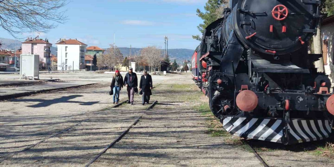 Çivril’in 35 yıllık tren özlemi Cumhurbaşkanlığına iletildi