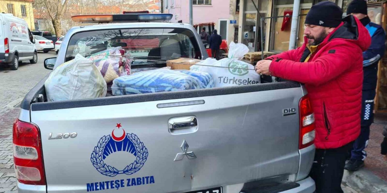 Menteşe Belediyesi deprem yardımlarını adreslerinden alıyor