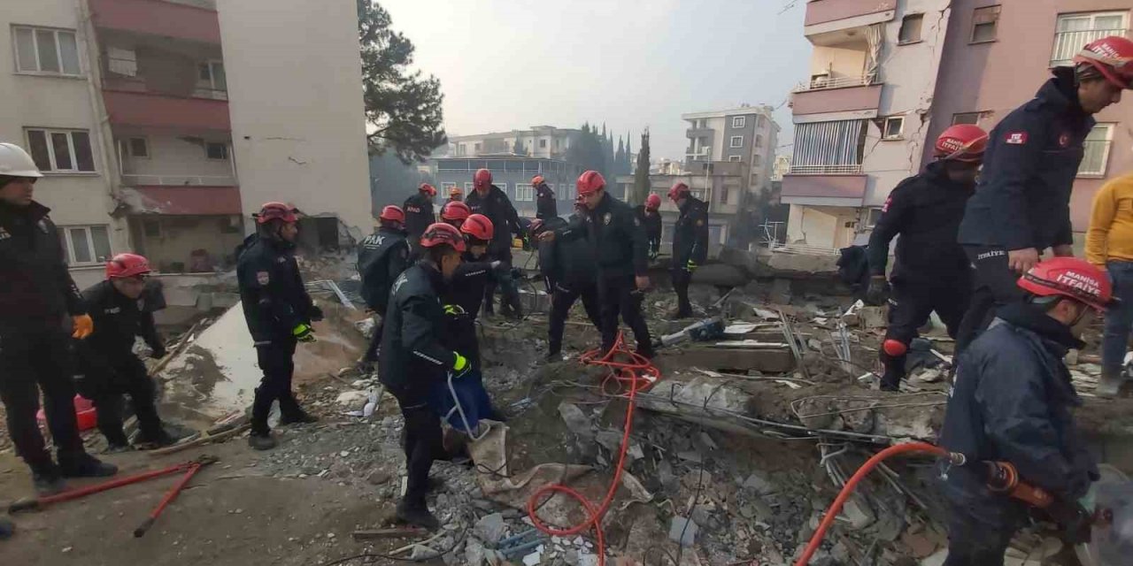 Deprem bölgesinde cansiperane mücadele