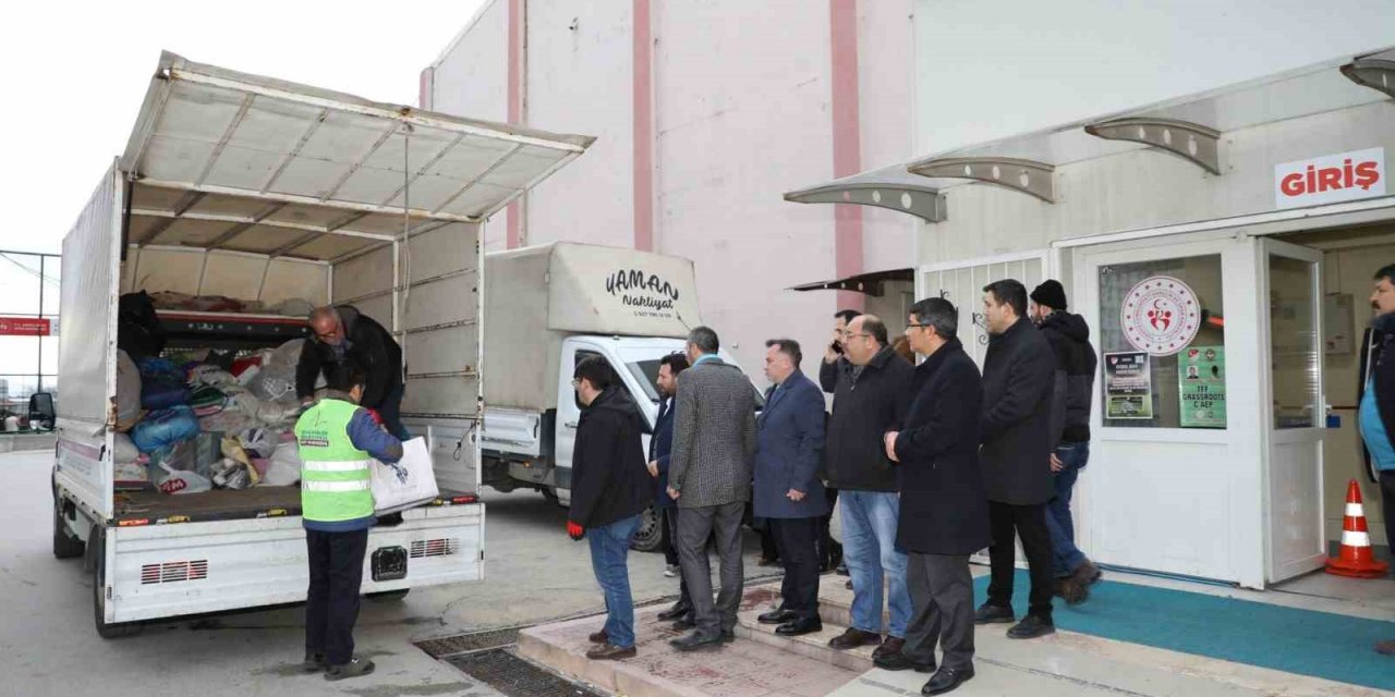 Manisa’da ilçe belediyelerinden deprem seferberliği