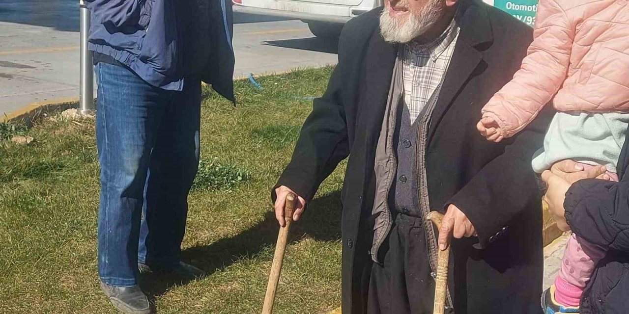 Deprem bölgesinden 95 depremzede Muğla’ya getirildi