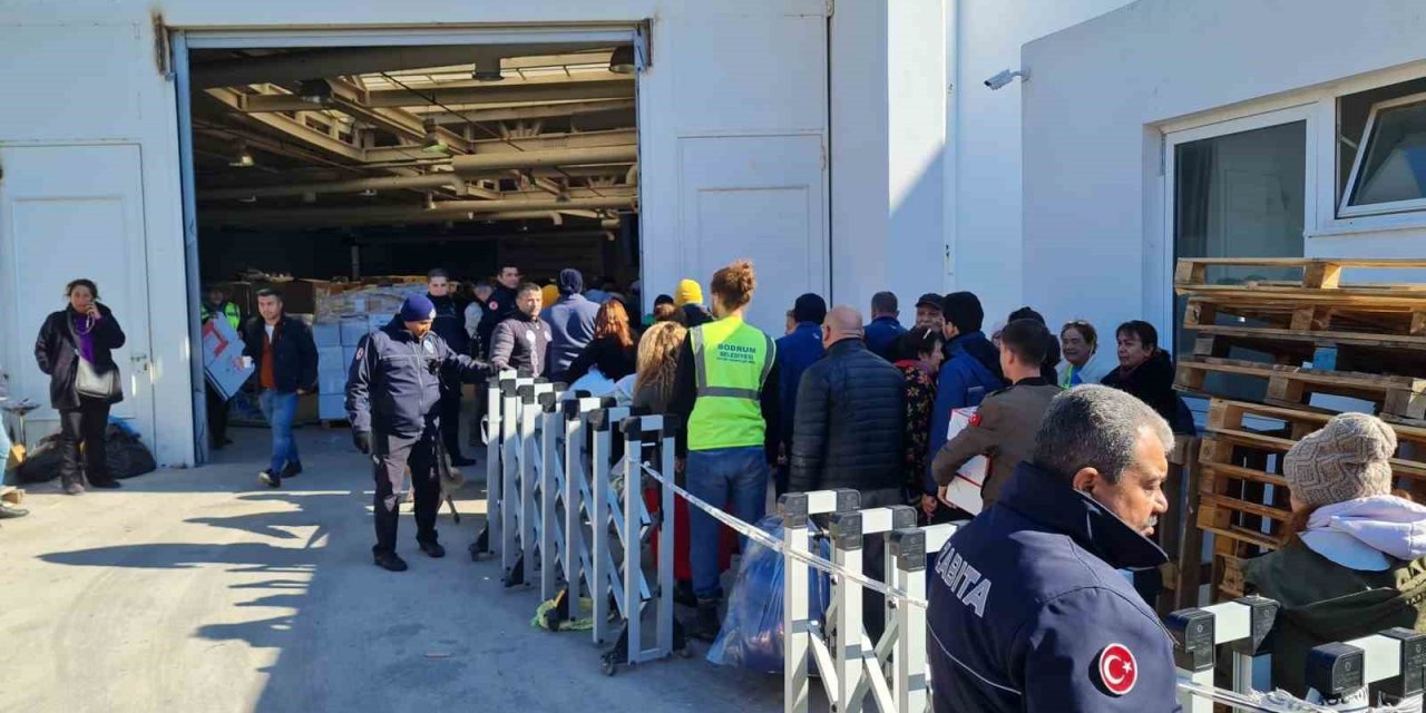 Öğretmenler, depremzedeler için seferber oldu