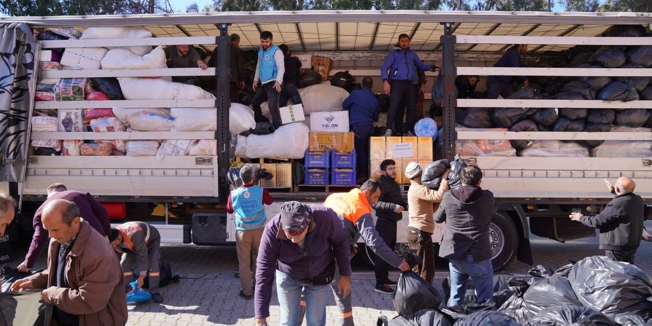 Seydikemer, depremzedeler için tek yürek oldu