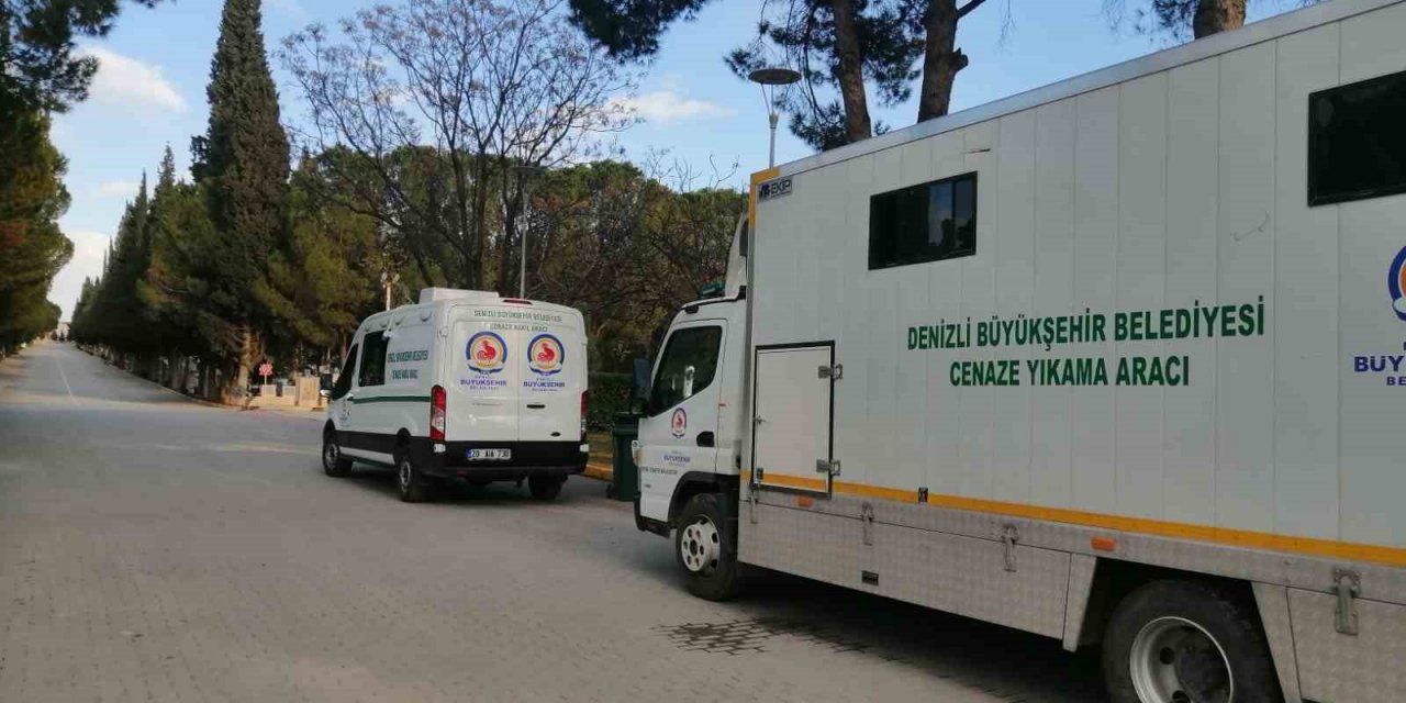 Denizli’den deprem bölgesine cenaze araçları gönderildi