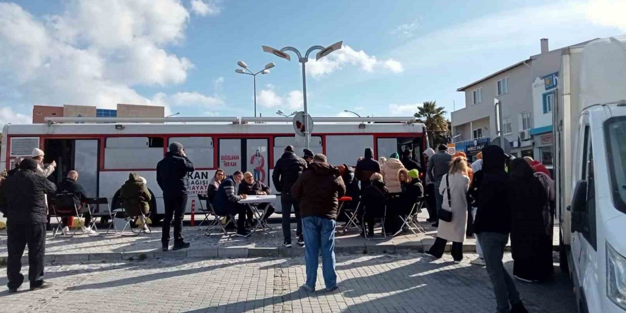 Çeşme’de kan bağışı yoğunluğu