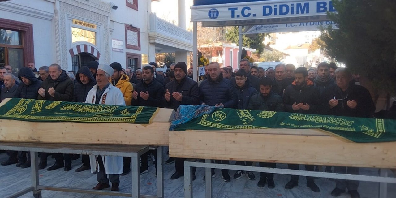 Depremde hayatını kaybeden karı koca son yolculuğuna uğurlandı