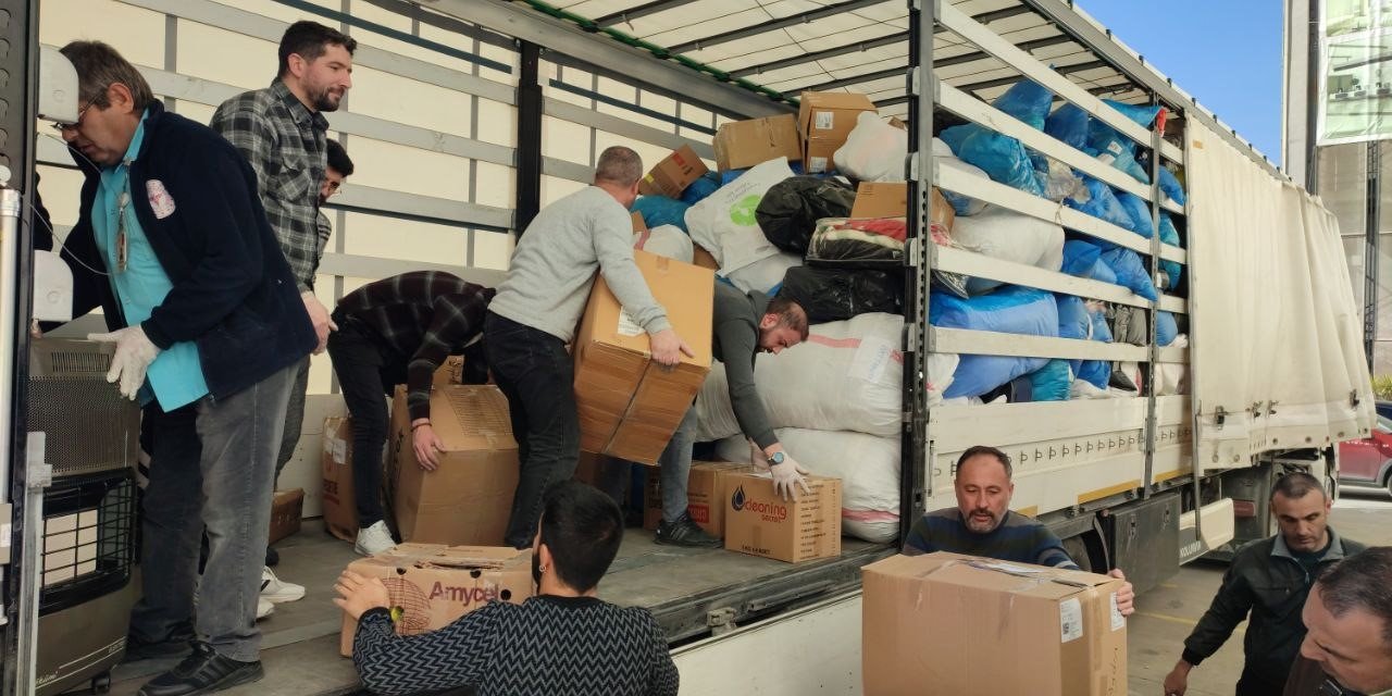 Aydın İl Sağlık Müdürlüğü’nden deprem bölgesine yardım eli