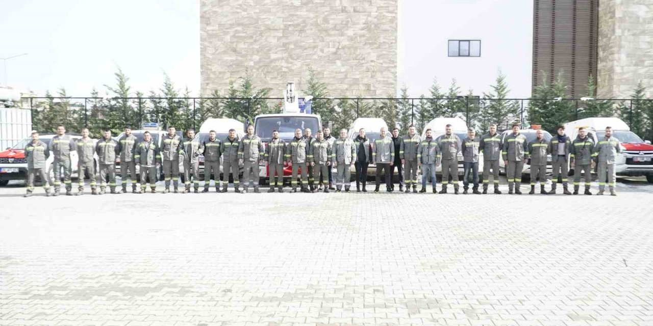 Adm Elektrik afet bölgesinde