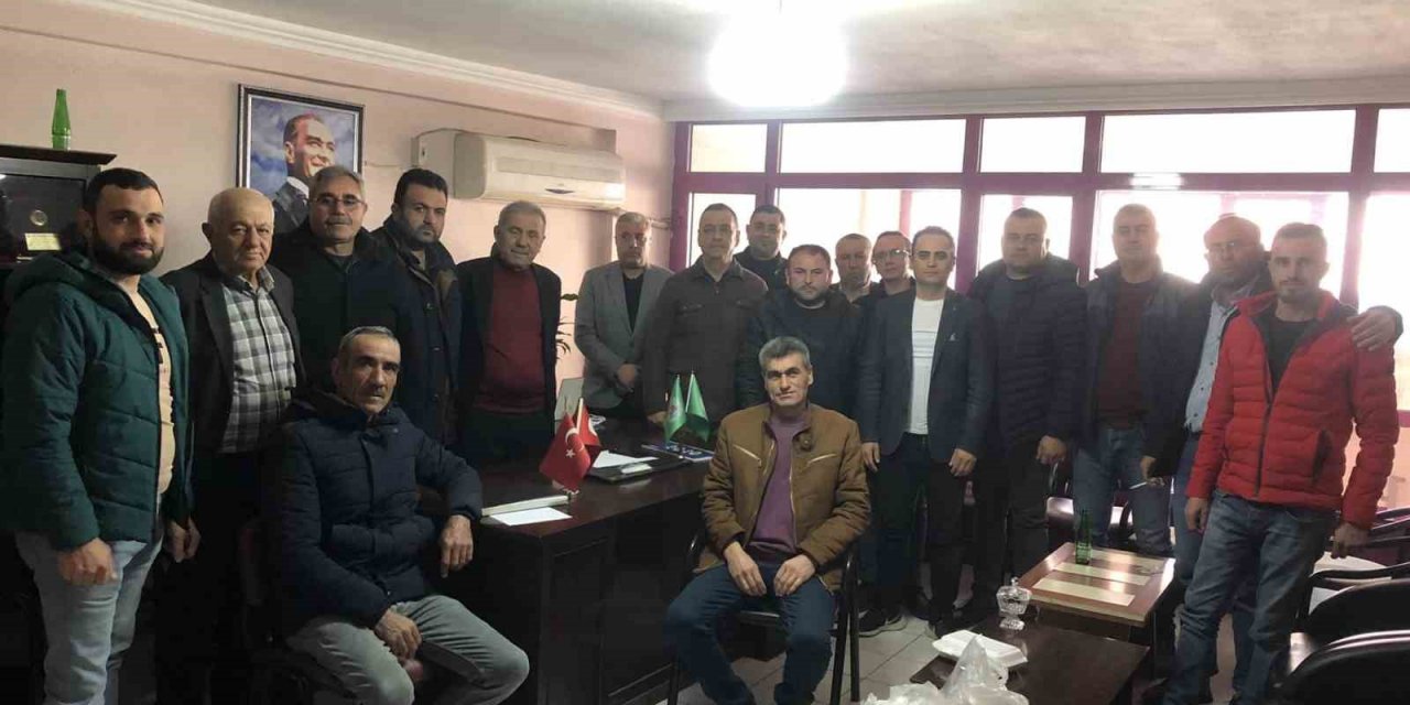 Sarıgöl Ziraat Odası meclis üyeleri ilk oturum ücretlerini depremzedelere bağışladı