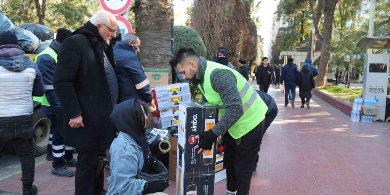 Efeler Belediyesi ’acil ihtiyaç listesini’ güncelledi