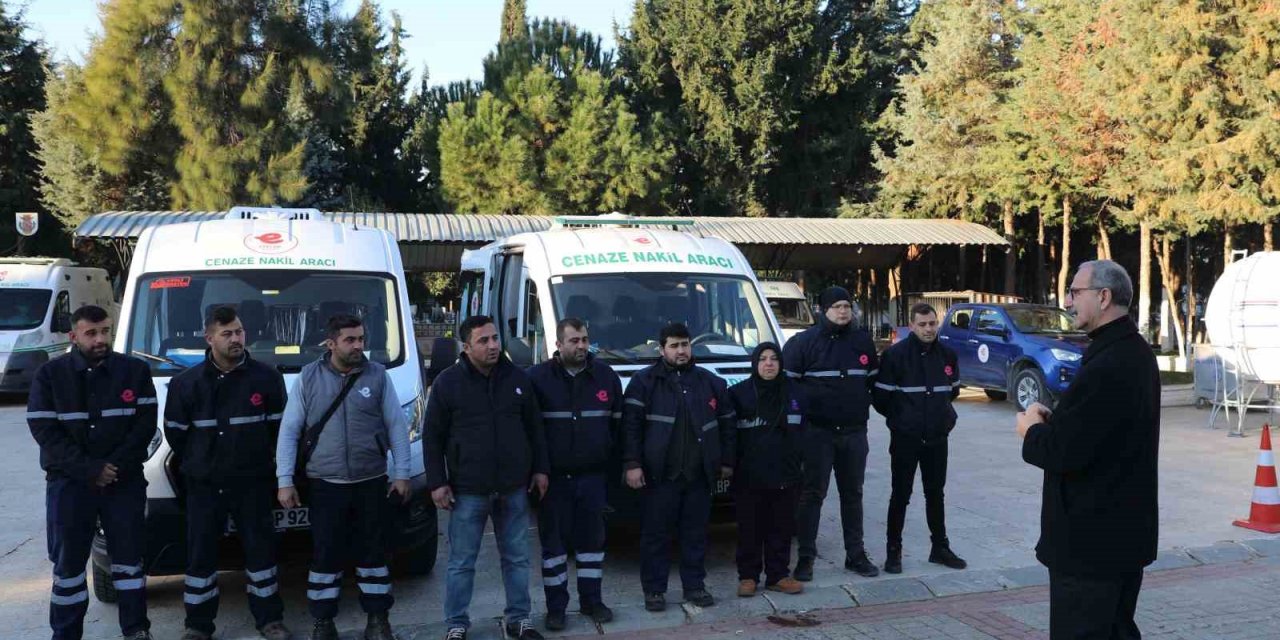 Efeler Belediyesi deprem bölgelerine cenaze araçları gönderdi