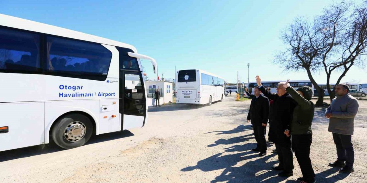 Büyükşehir, depremzedeleri Muğla’ya getiriyor