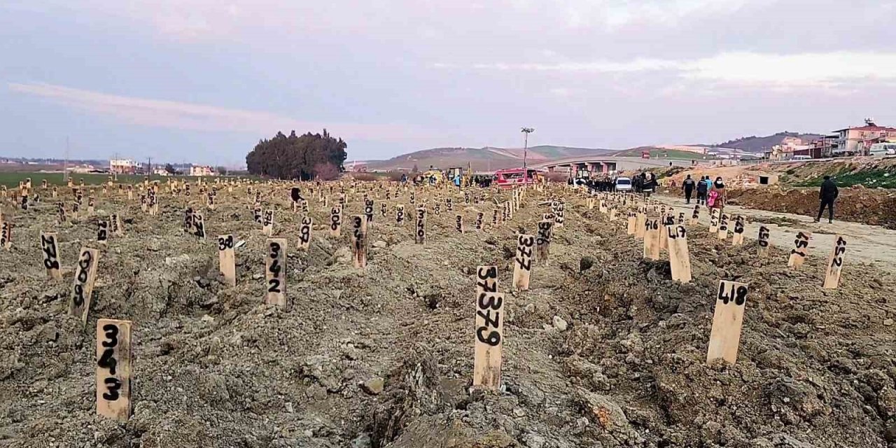 Denizli Valiliği, Hatay’da deprem mezarlığı kurdu