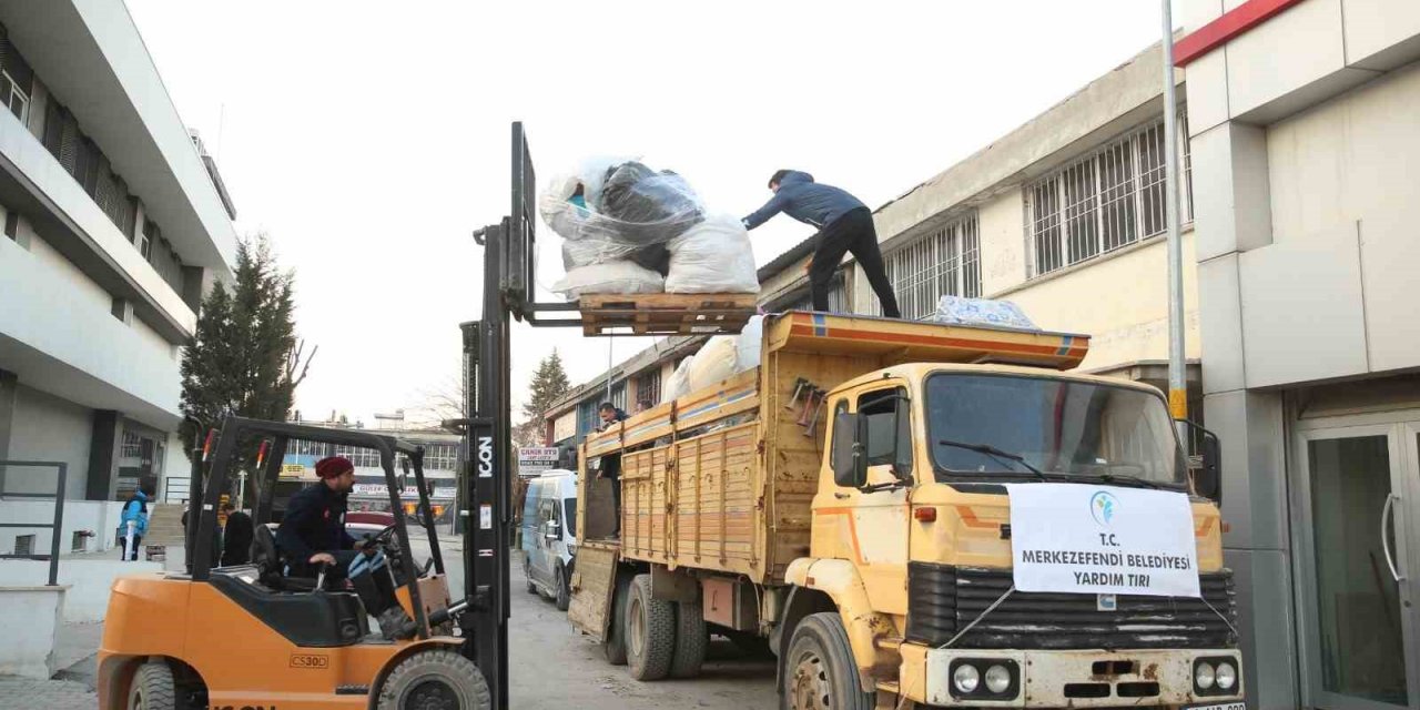 Merkezefendi’den 66 yardım aracı deprem bölgesine gitti