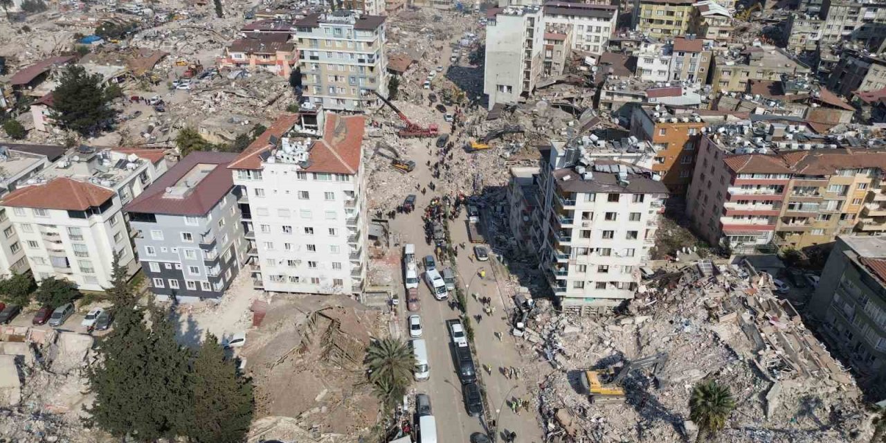 Kaçan müteahhitler için polis ve jandarma teyakkuzda