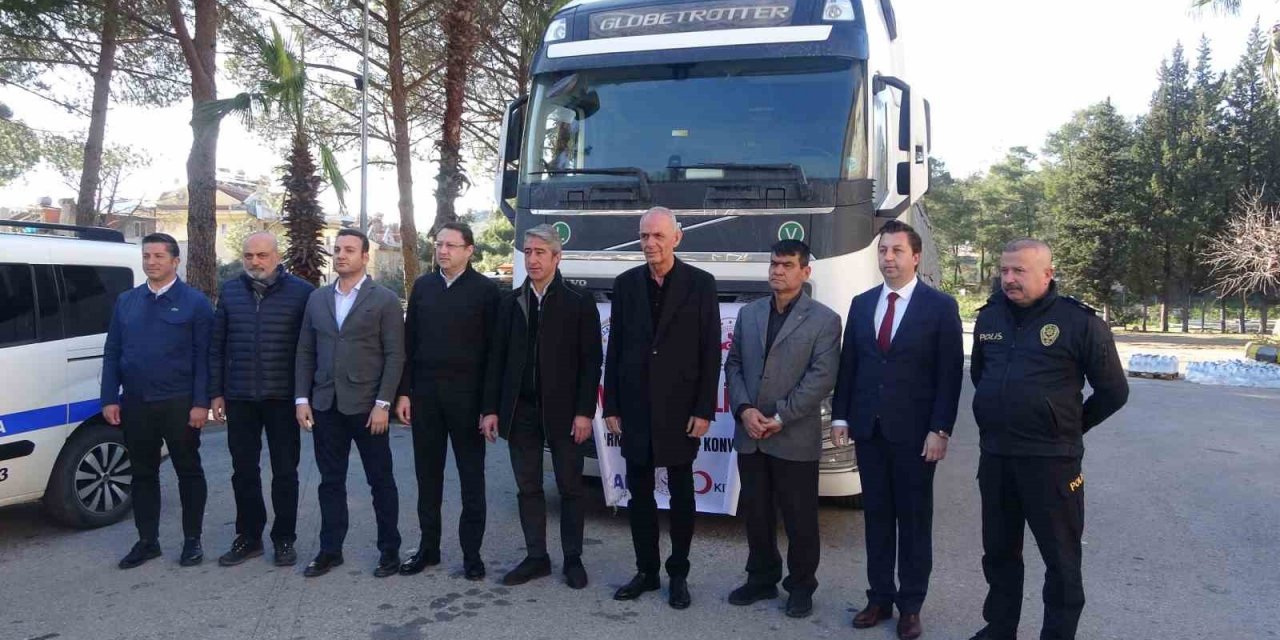 Marmaris tek yürek oldu, deprem bölgelerine yardımlar gönderilmeye devam ediyor