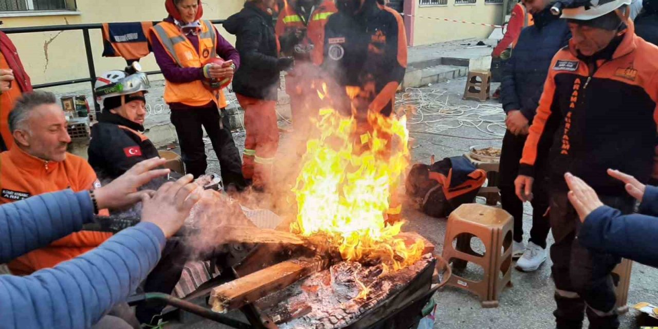 MAG-AME deprem bölgesinden ilçeye döndü
