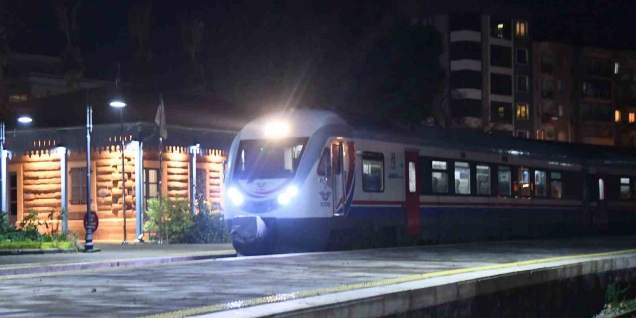 TCDD bazı tren seferlerinin iptal edildiğini açıkladı