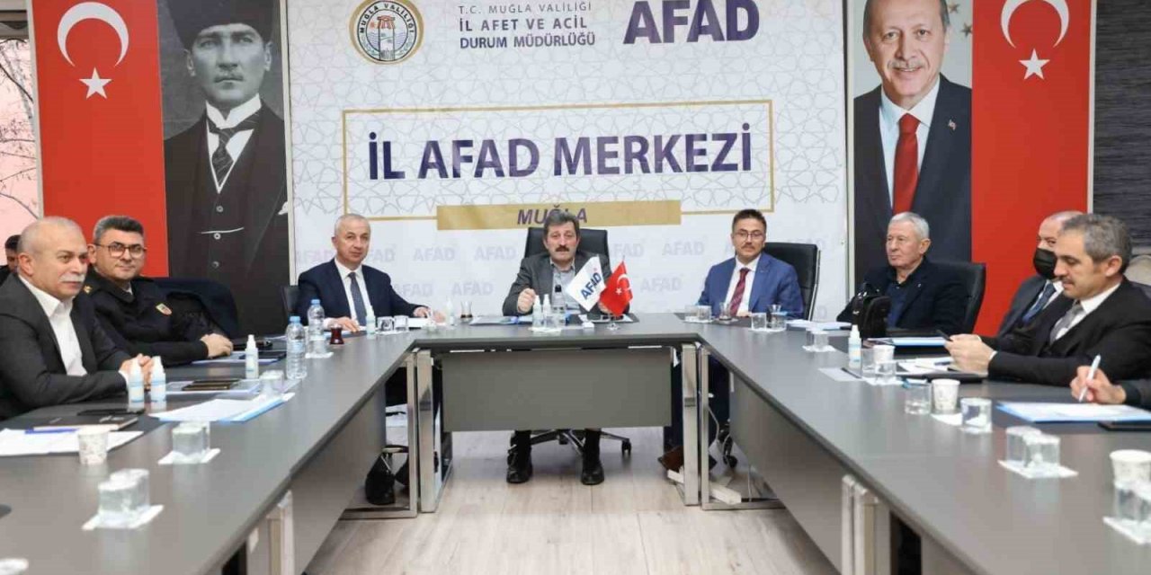 Muğla’da deprem bölgesine yönelik çalışmalar ve yardımlar artarak devam ediyor