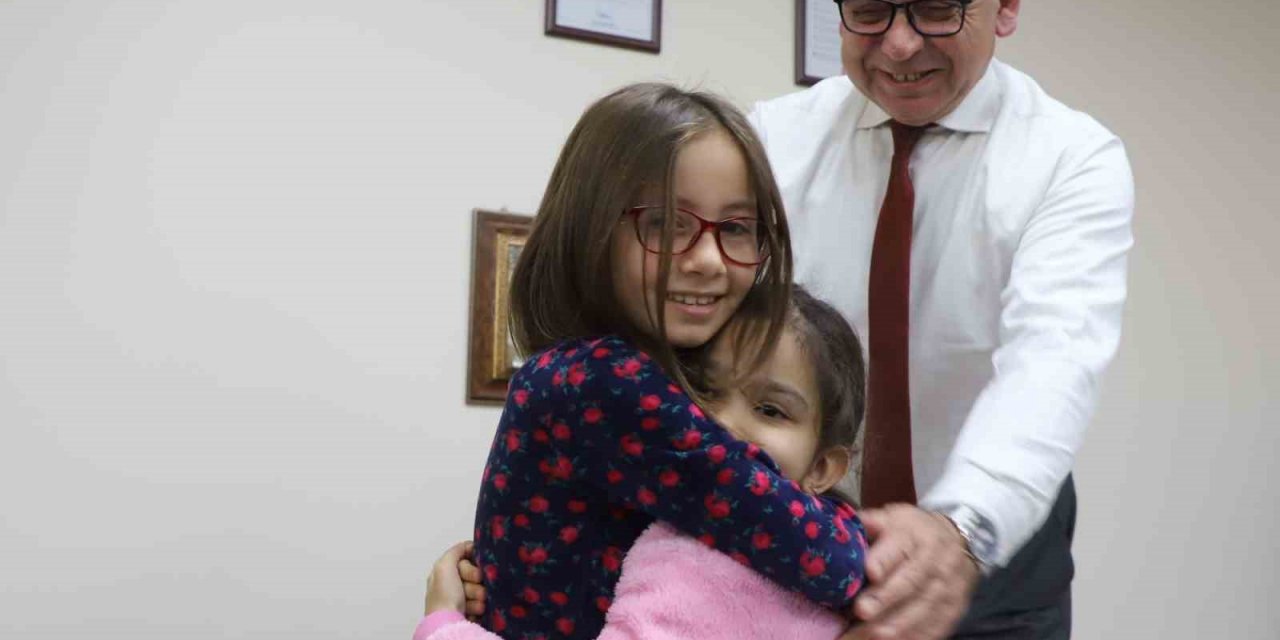 Depremzede aileyi duygulandıran buluşma