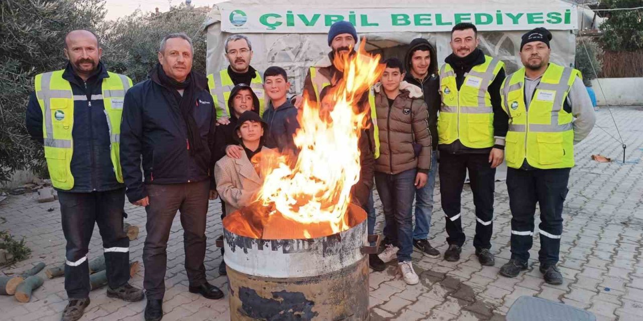 Çivril Belediyesi deprem bölgesinde aşevi kurdu