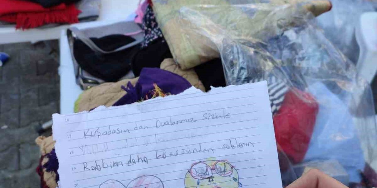 Kuşadası’nda çocuklardan depremzedeler için duygulandıran notlar