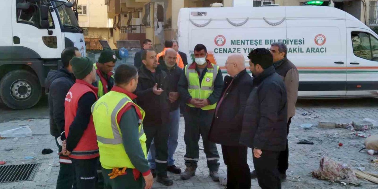 Başkan Gümüş deprem bölgesinde