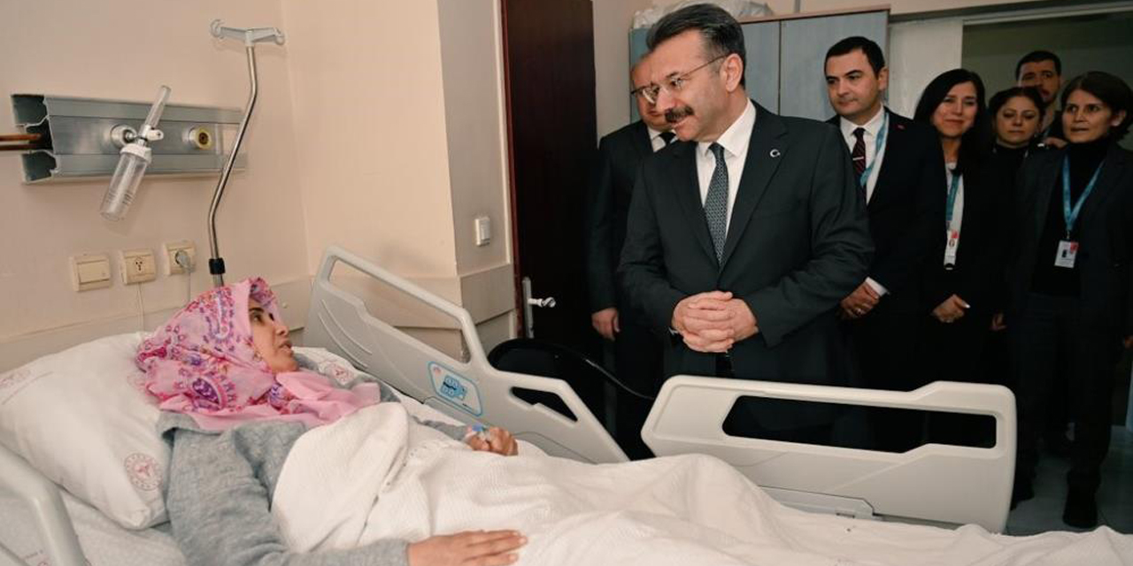 Vali Aksoy, Aydın’da tedavi gören depremzede vatandaşlarla görüştü