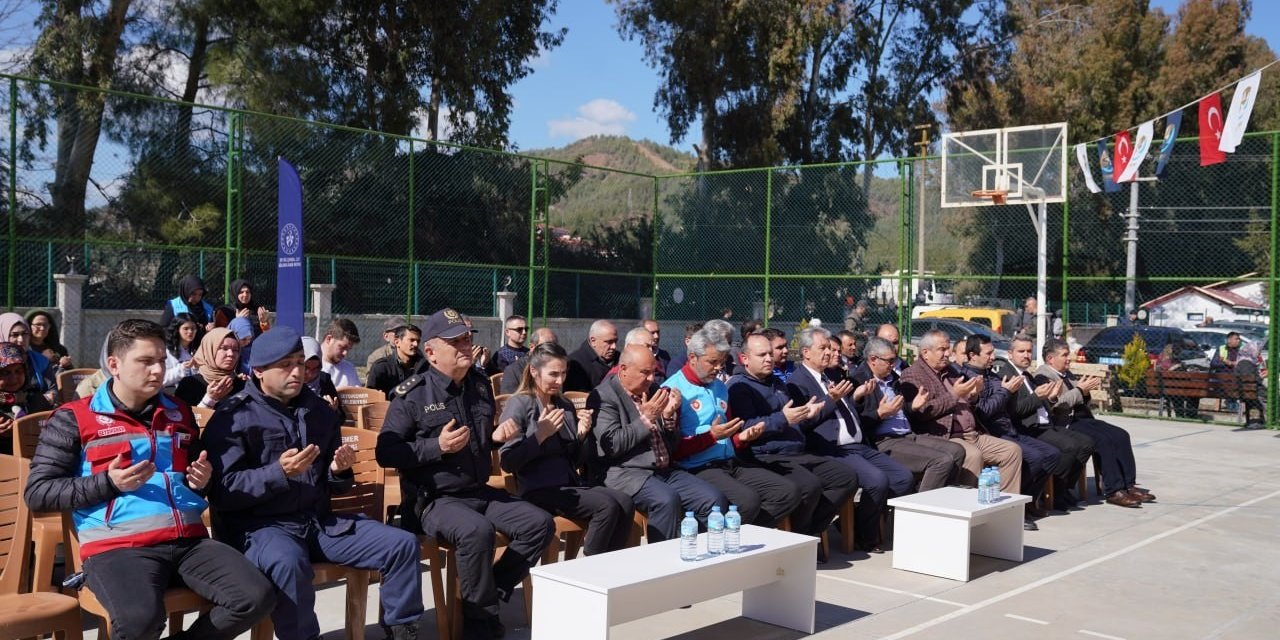 Seydikemer’de depremde vefat edenler için dua edildi