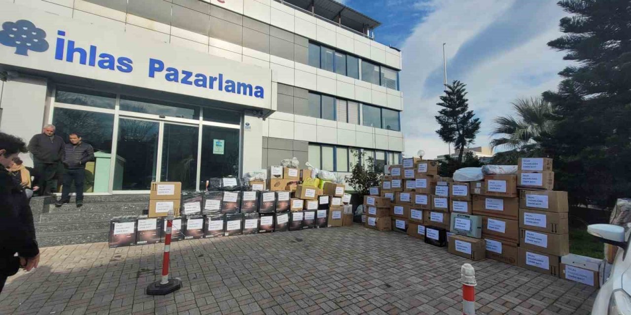 İhlas Pazarlama çalışanları depremzedeleri unutmadı