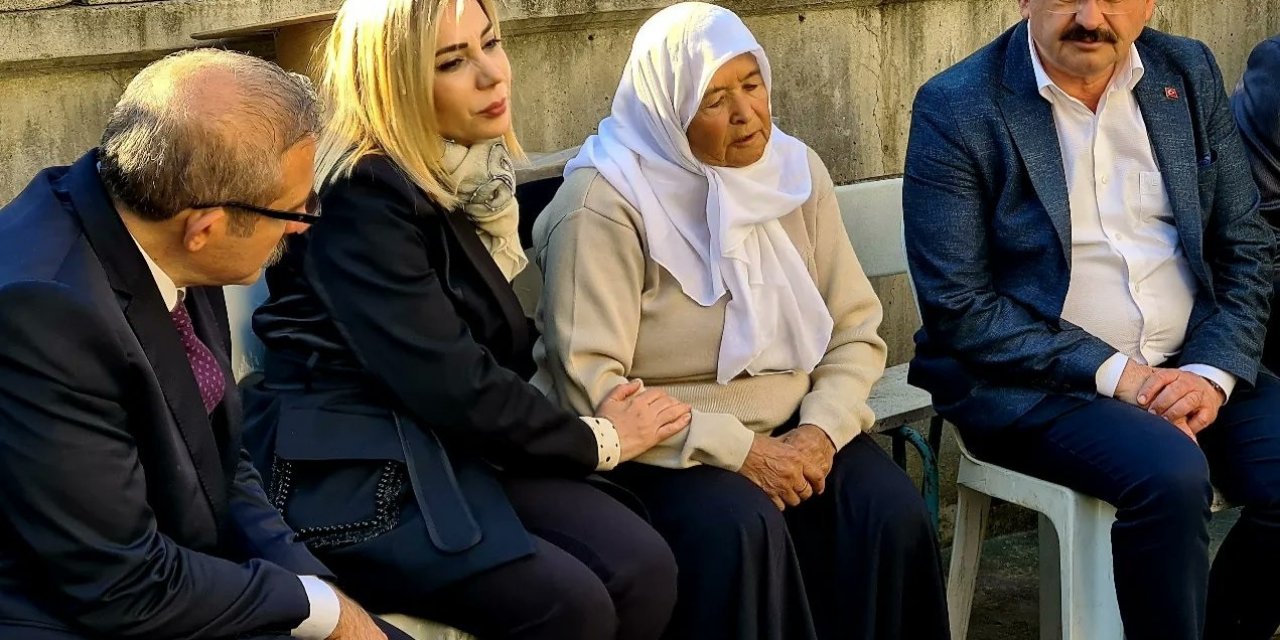 Fethiyeli Sağlık Memurunun Ailesine Taziye Ziyareti