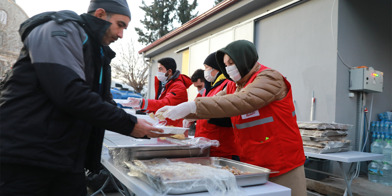 Kızılay beslenme faaliyetlerine aralıksız devam ediyor