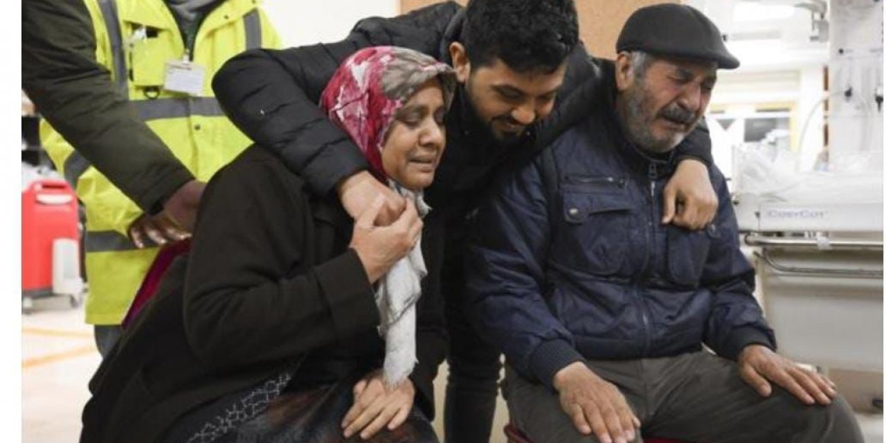 Depremden 261 saat sonraki kurtuluş Kuşadası Belediyesi’ni sevince boğdu