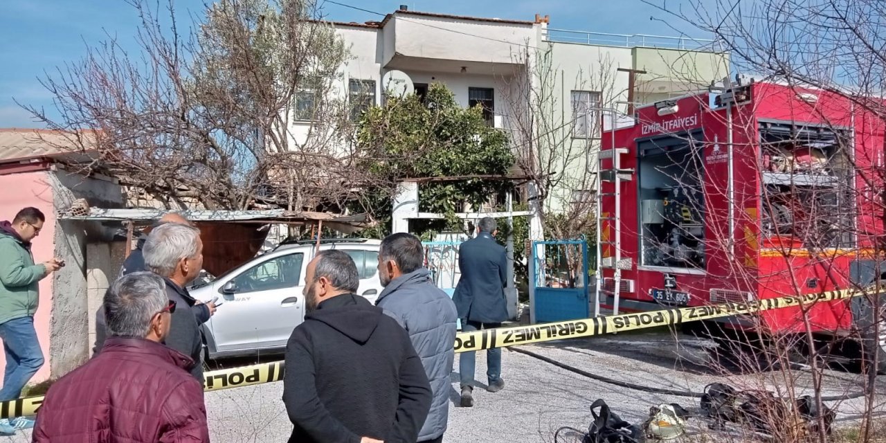 İzmir’de ev yangınında bir kişi öldü