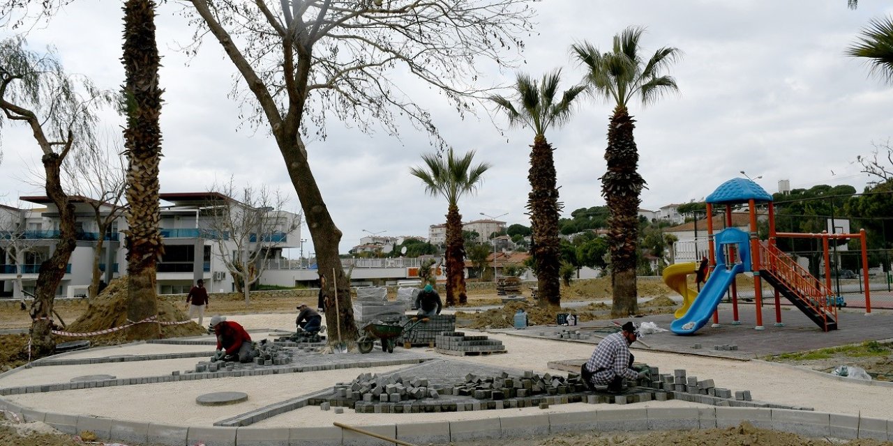 Yeni parklar Kuşadası’na nefes oluyor