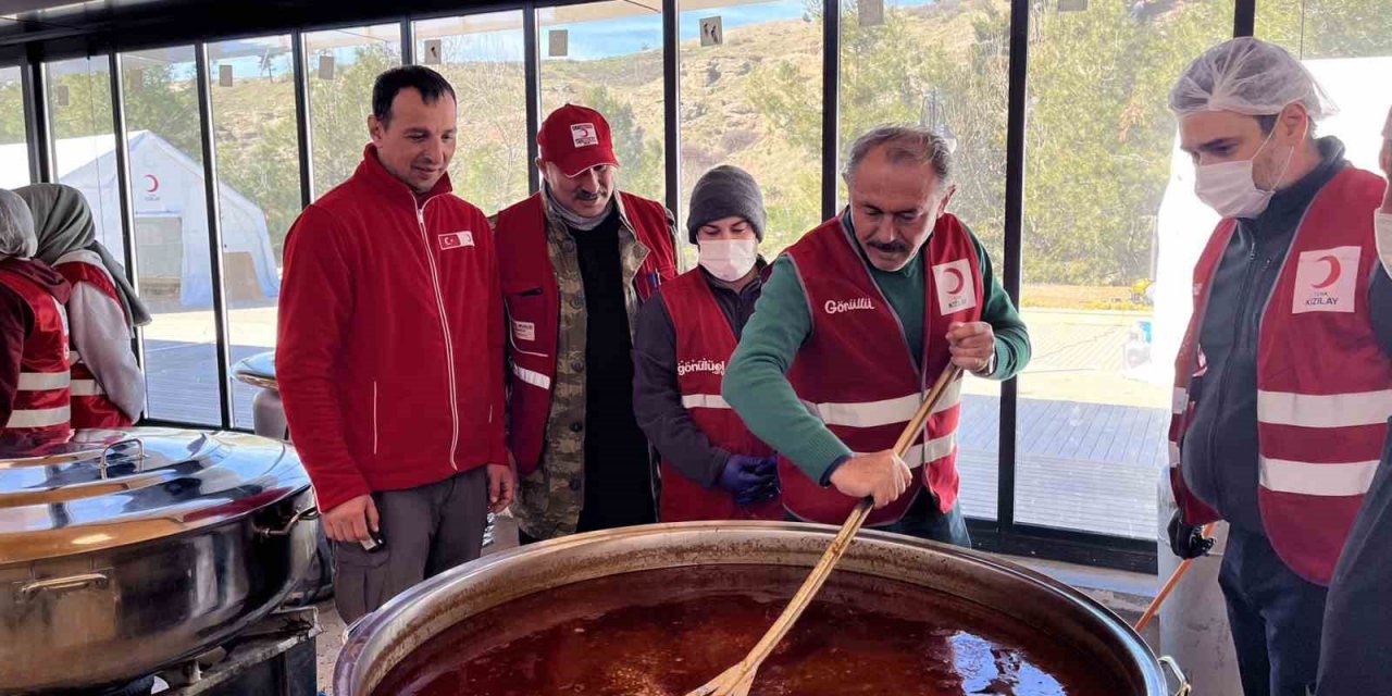 Türk Kızılay’ı Kahramanmaraş’ta 67 noktada hizmet veriyor