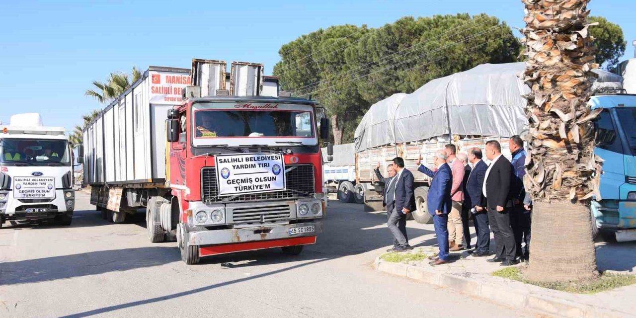 Salihli Belediyesi’nden deprem bölgesine 6 tır yardım
