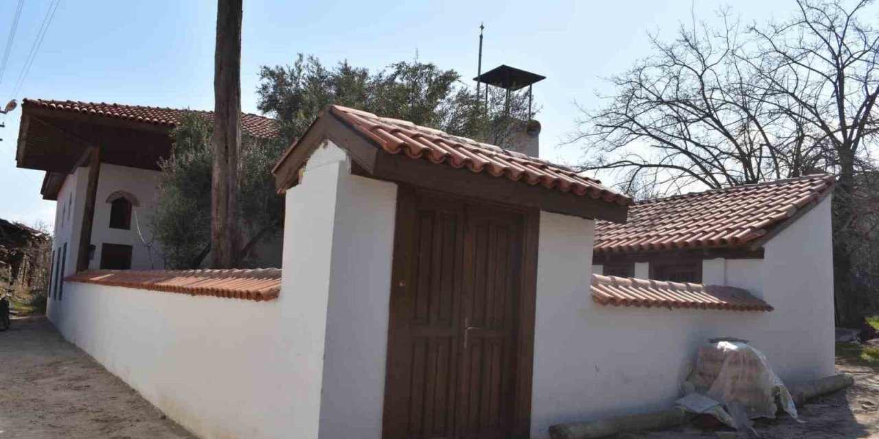 Karacasu’da Küçük Arık Camii’nin restorasyonu tamamlandı