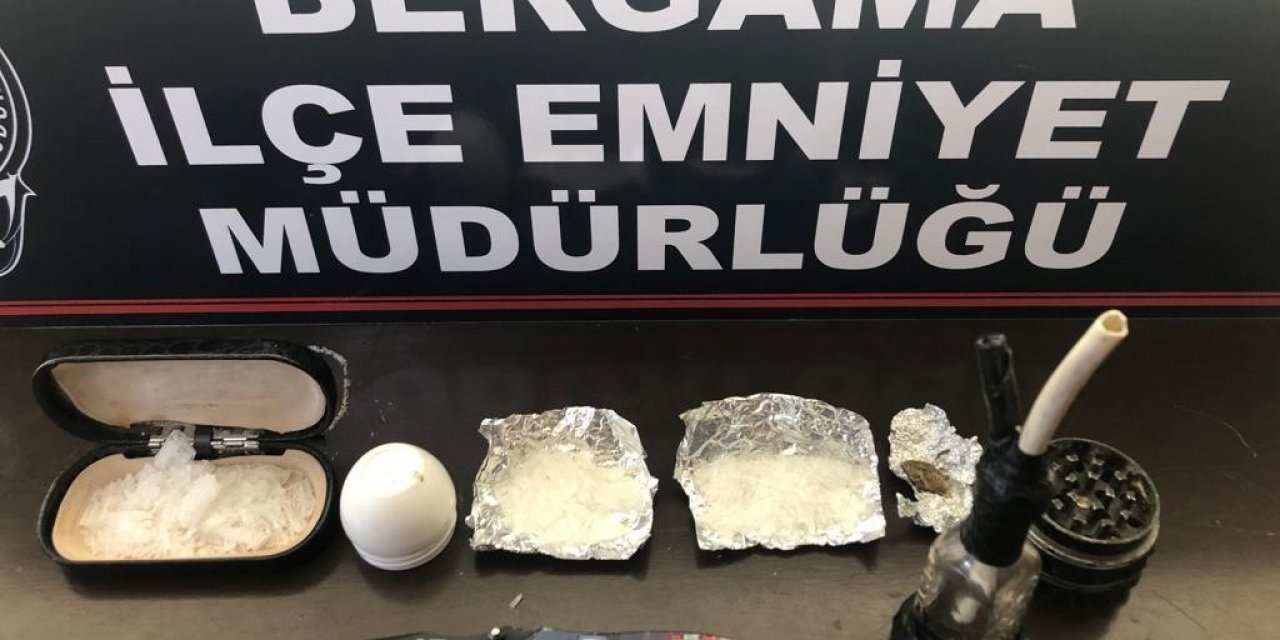 Bergama polisinden aynı gün 2 ayrı zehir operasyonu