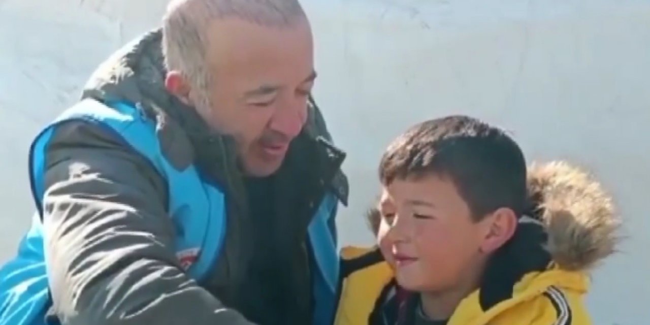 Deprem bölgesinde tanıştığı