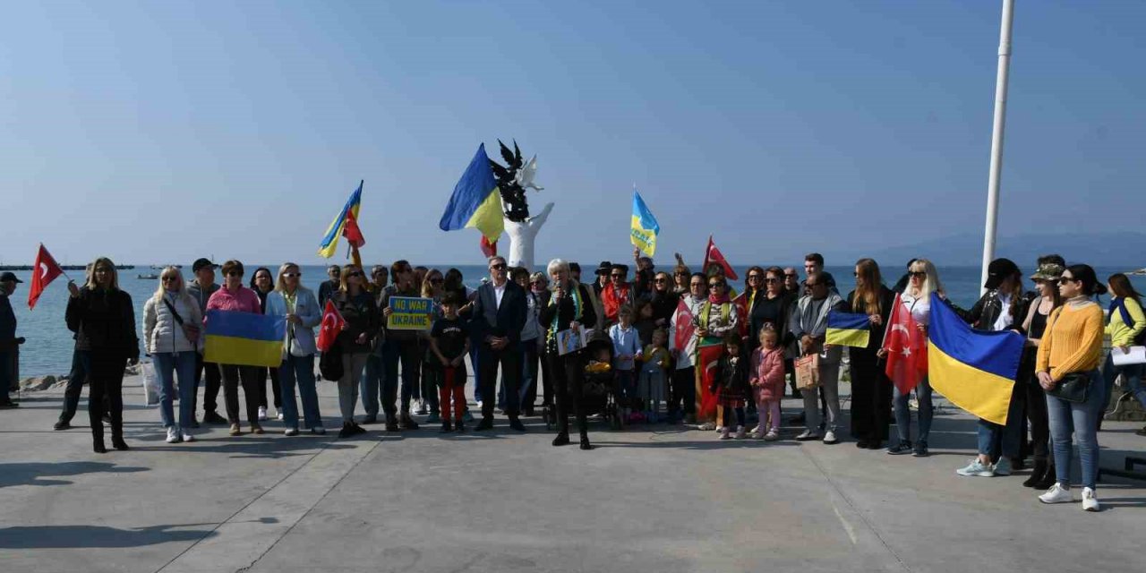 Kuşadası’na sığınan Ukraynalı kadınlar: “Vatanımızı çok özledik’