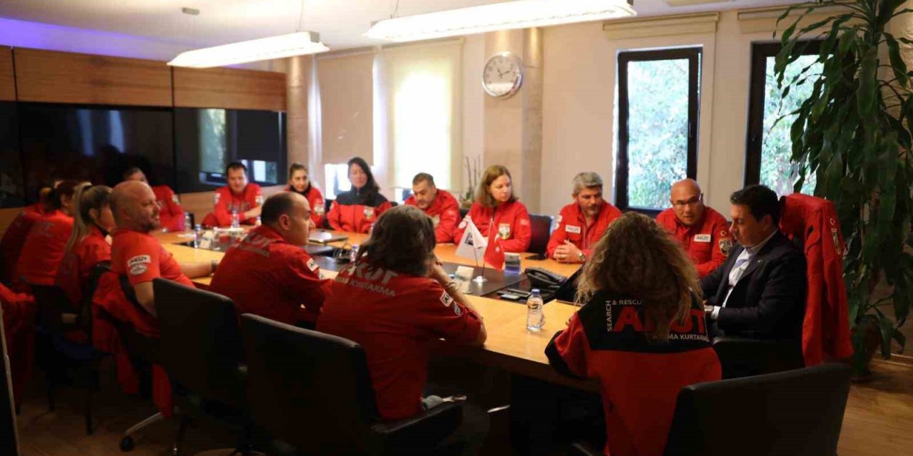 AKUT Bodrum’dan Başkan Aras’a ziyaret