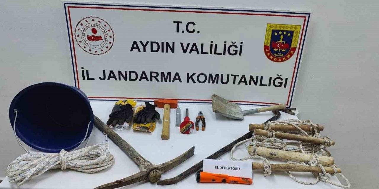 Sit alanında kaçak kazıya jandarma baskını