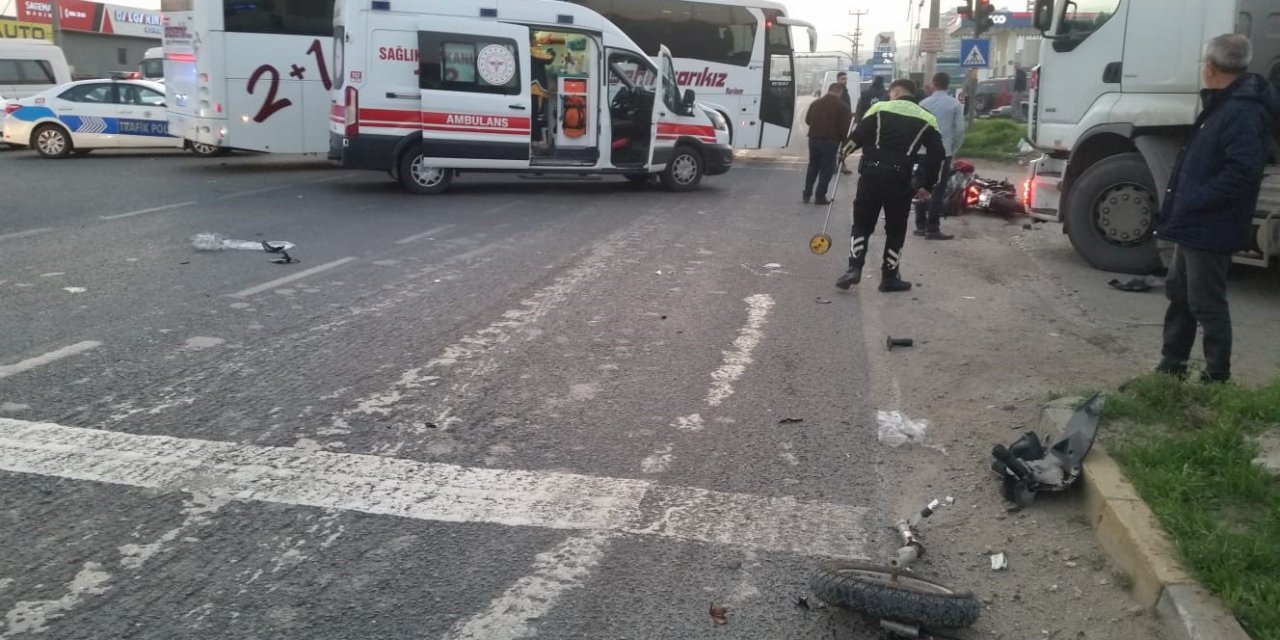 Turgutlu’da iki motosiklet çarpıştı: 2 ölü, 1 ağır yaralı