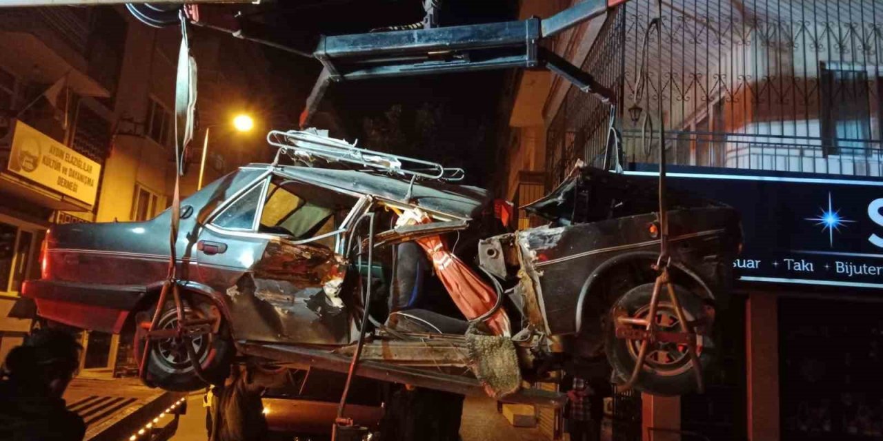 Alkollü sürücü ortalığı savaş alanına çevirdi: 3 yaralı