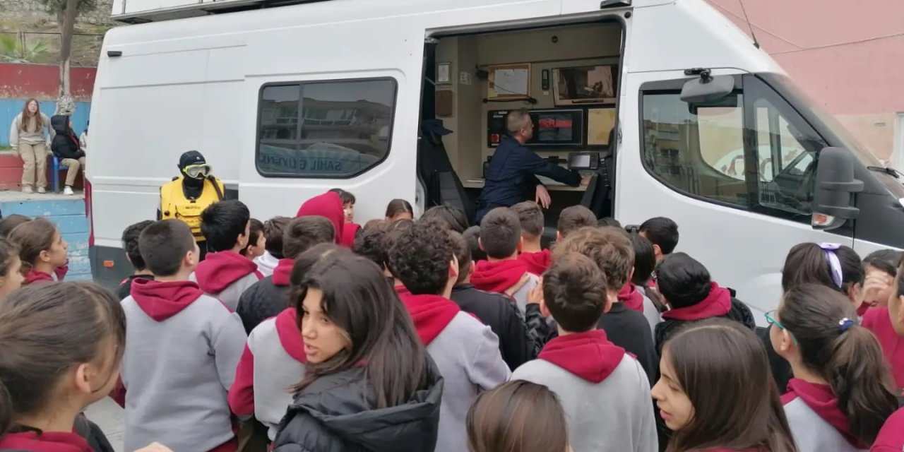 Geleceğin denizcileri bilgilendirildi