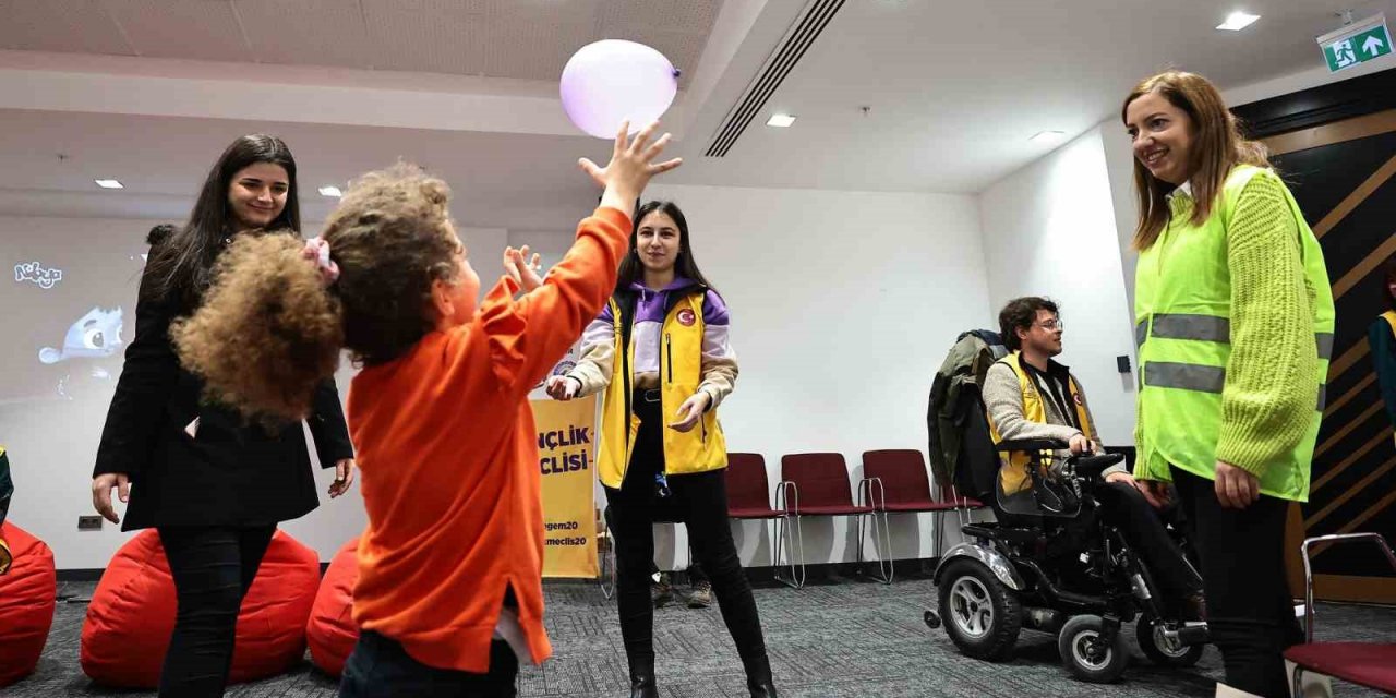 Denizli 15 bin afetzedeye kucak açtı