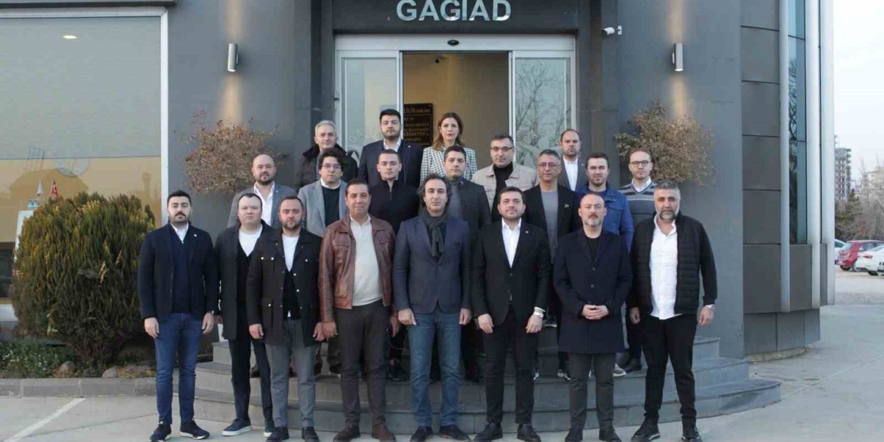 EGİAD iş dünyası deprem bölgesinde