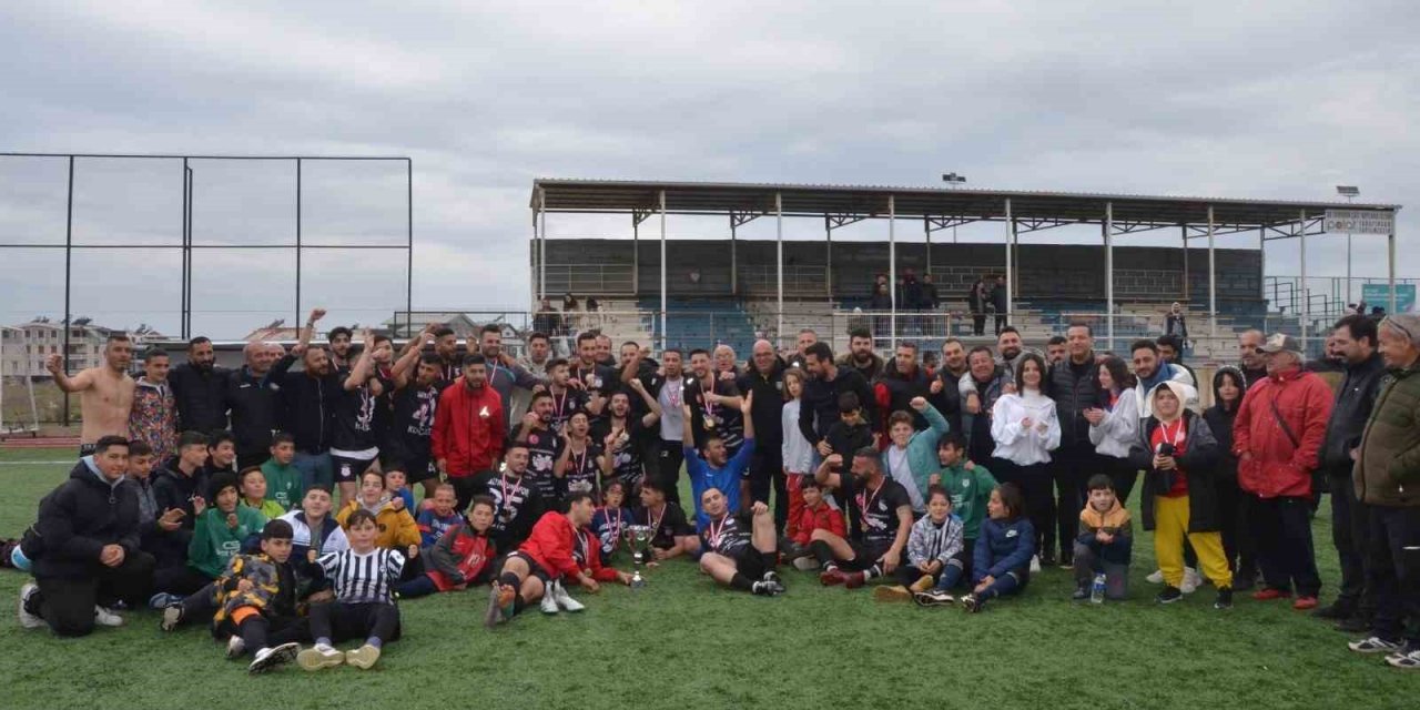 Aydın Süper Amatör’de 4. Grubun şampiyonu ’Altınkumspor’ oldu